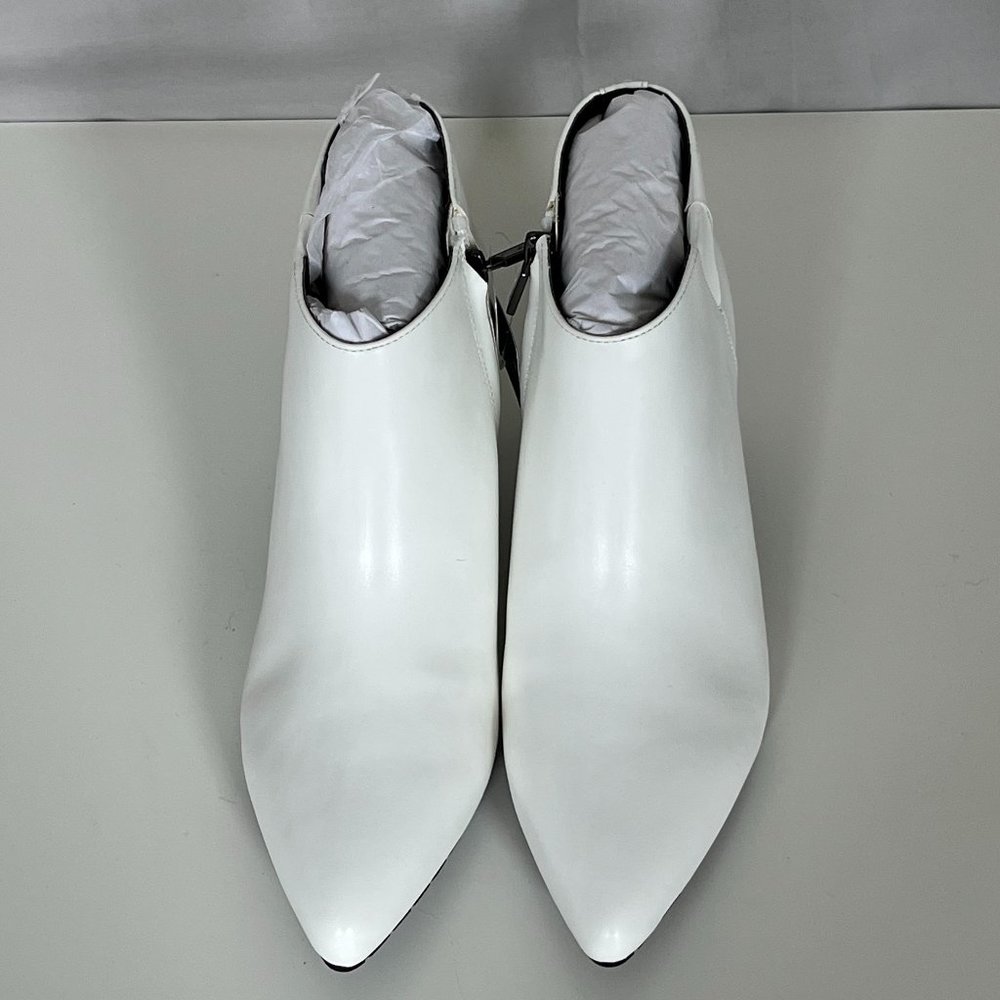 Kenneth Cole Women's Kick Shootie White Ankle Boot NEW